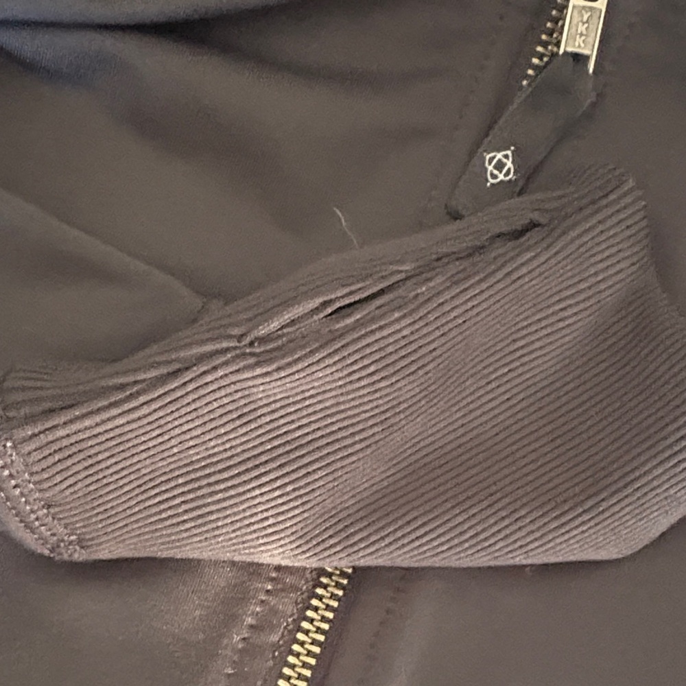 Elegant Black Utility Jacket for Women - Picture 3 of 4